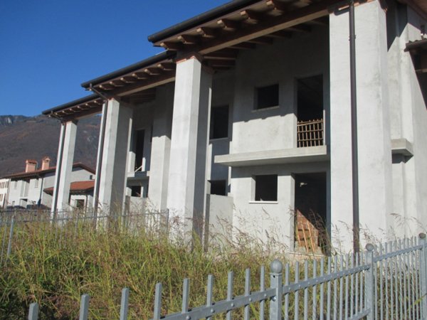 casa semindipendente in vendita a Borso del Grappa in zona Sant'Eulalia