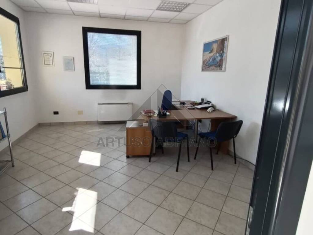 negozio in vendita a Borso del Grappa