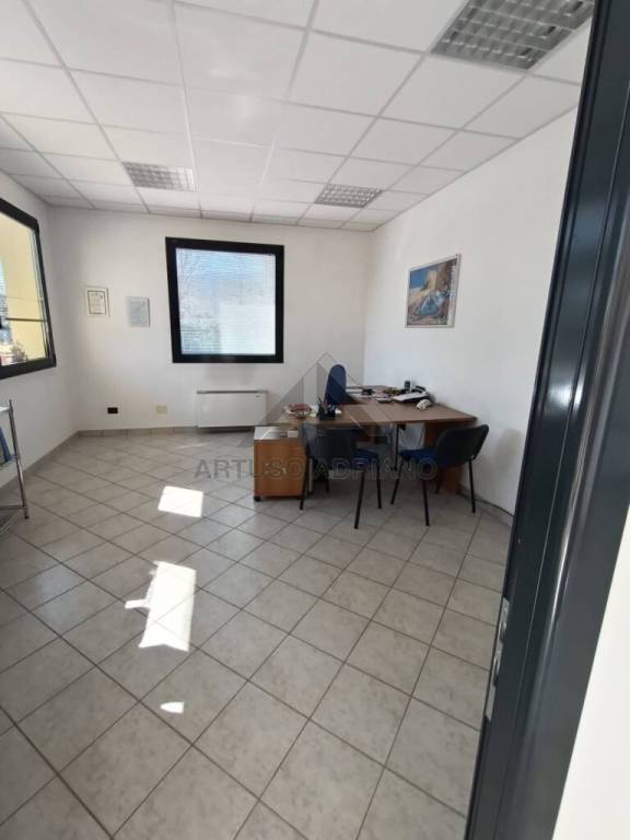 negozio in vendita a Borso del Grappa