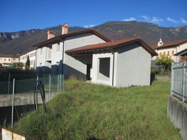 casa indipendente in vendita a Borso del Grappa