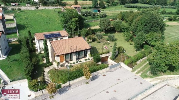 casa indipendente in vendita a Borso del Grappa