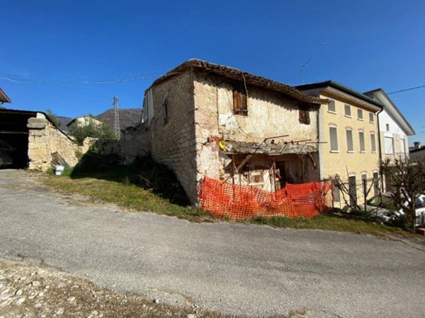 casa indipendente in vendita a Borso del Grappa in zona Semonzo