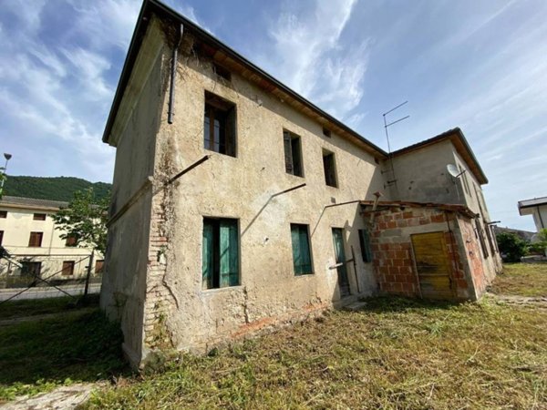 casa indipendente in vendita a Borso del Grappa in zona Semonzo