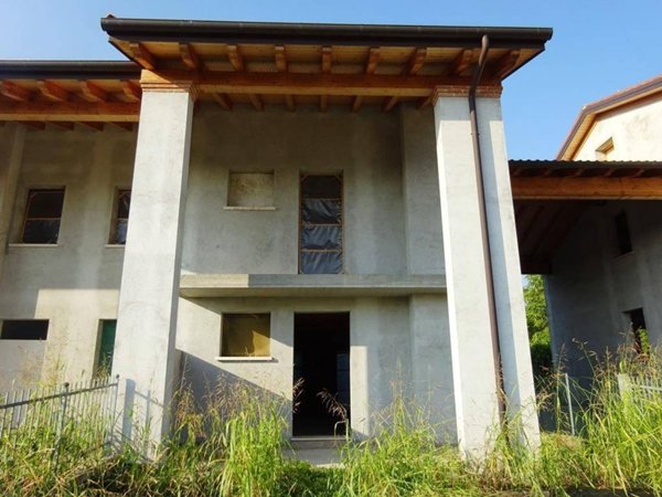 casa indipendente in vendita a Borso del Grappa in zona Sant'Eulalia