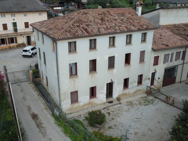casa indipendente in vendita a Borso del Grappa in zona Semonzo