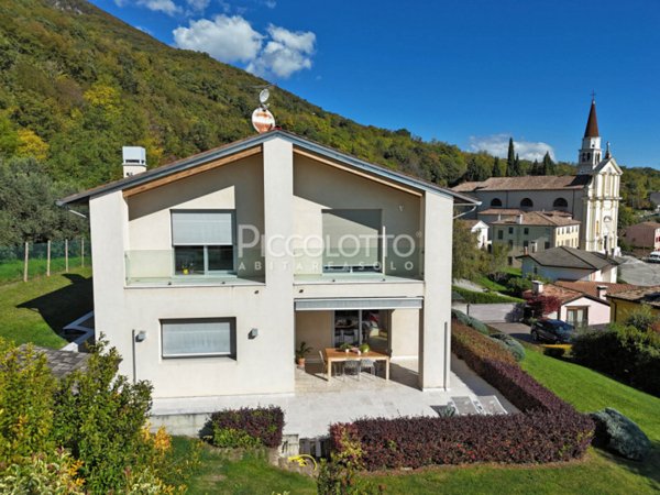 casa indipendente in vendita a Borso del Grappa