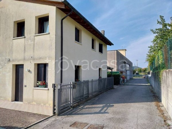 casa indipendente in vendita a Borso del Grappa