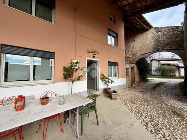casa indipendente in vendita a Borso del Grappa in zona Semonzo