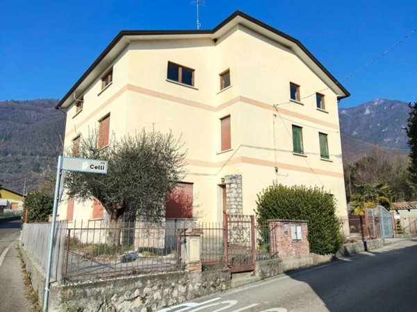 casa indipendente in vendita a Borso del Grappa in zona Semonzo