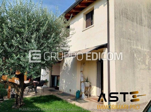 casa indipendente in vendita a Borso del Grappa