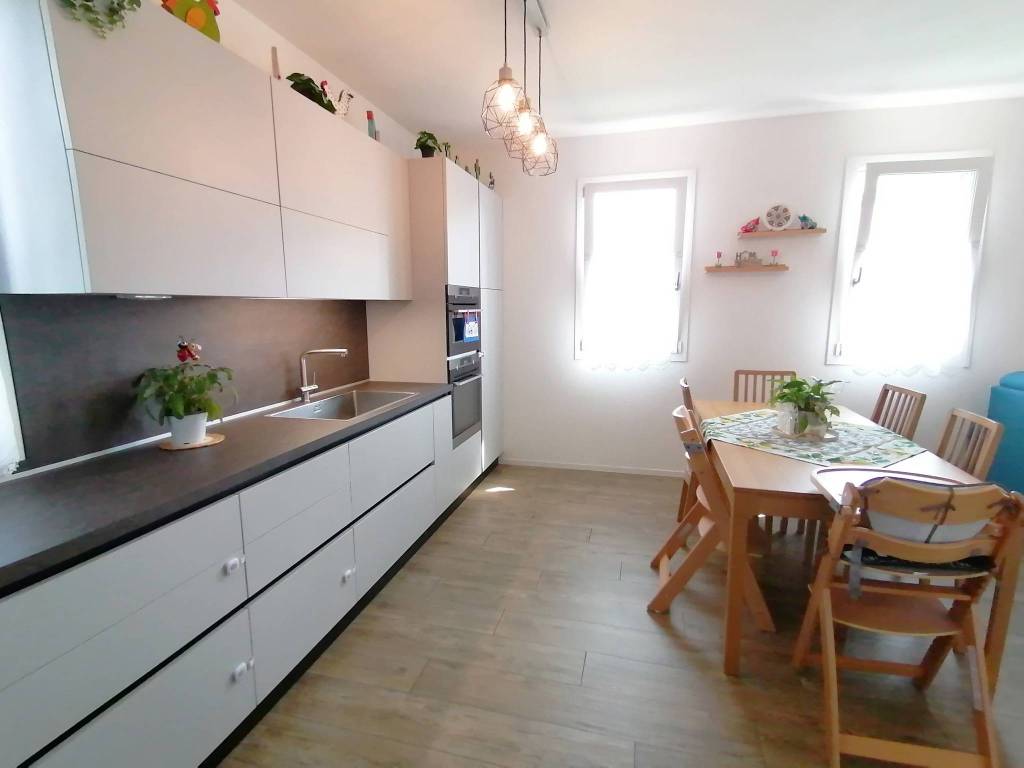 casa indipendente in vendita a Borso del Grappa