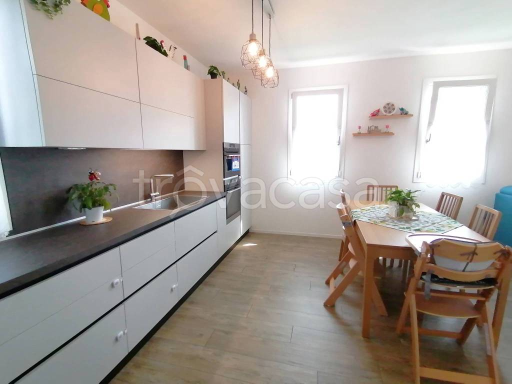 casa indipendente in vendita a Borso del Grappa