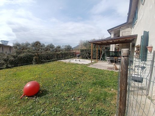 casa indipendente in vendita a Borso del Grappa