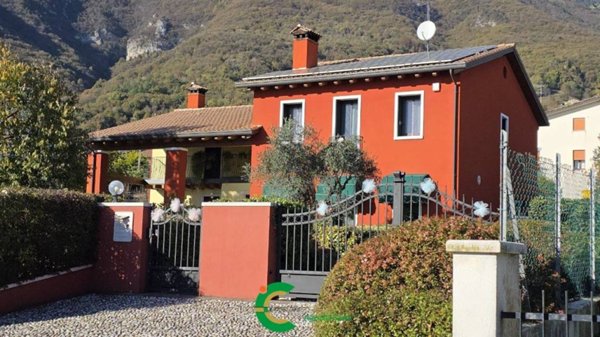 casa indipendente in vendita a Borso del Grappa