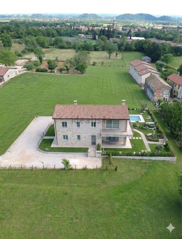terreno in vendita a Borso del Grappa in zona Sant'Eulalia
