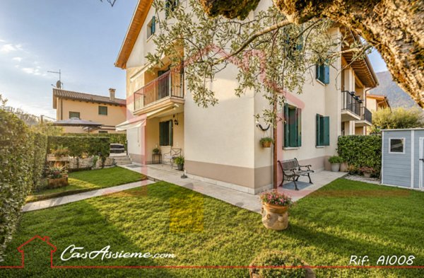 casa indipendente in vendita a Borso del Grappa in zona Semonzo