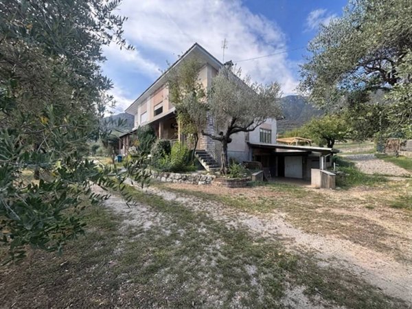 casa indipendente in vendita a Borso del Grappa in zona Semonzo