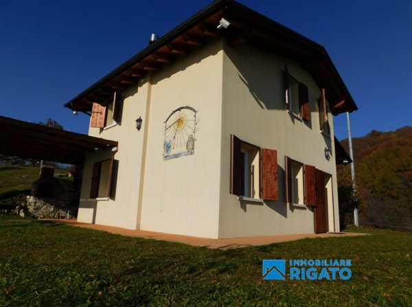 casa indipendente in vendita a Borso del Grappa in zona Sant'Eulalia
