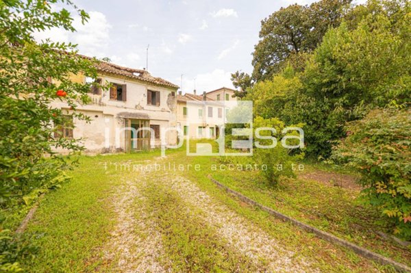 locale di sgombero in vendita a Breda di Piave in zona Pero