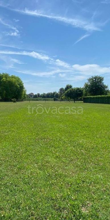 terreno edificabile in vendita a Breda di Piave