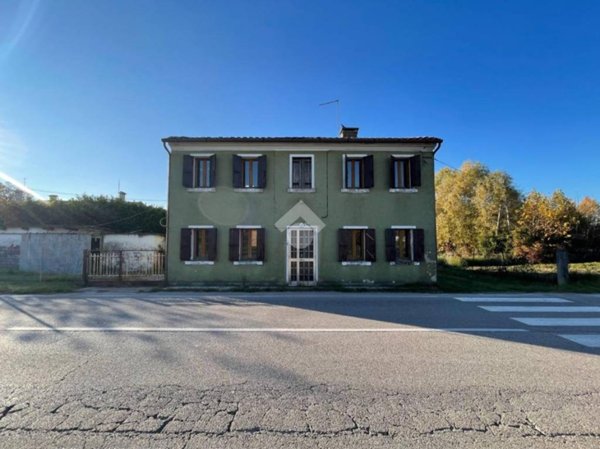 casa indipendente in vendita a Breda di Piave in zona Saletto di Piave