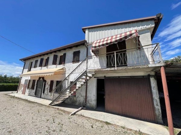 casa indipendente in vendita a Breda di Piave in zona Saletto di Piave