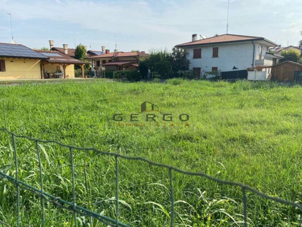 terreno edificabile in vendita a Breda di Piave