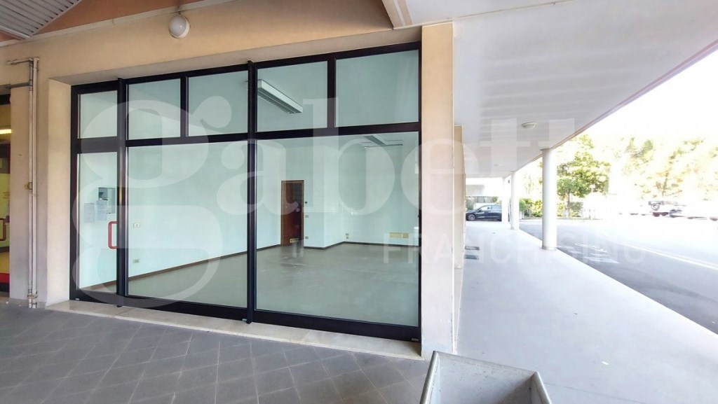 negozio in vendita a Breda di Piave