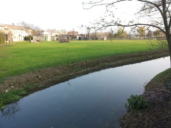 casale in vendita a Breda di Piave