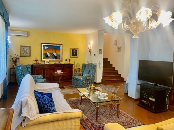 casa indipendente in vendita a Breda di Piave in zona Vacil