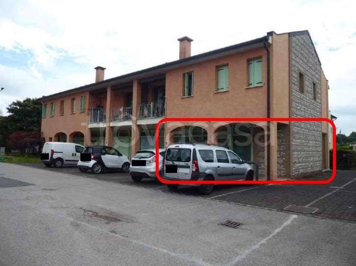 negozio in vendita a Breda di Piave