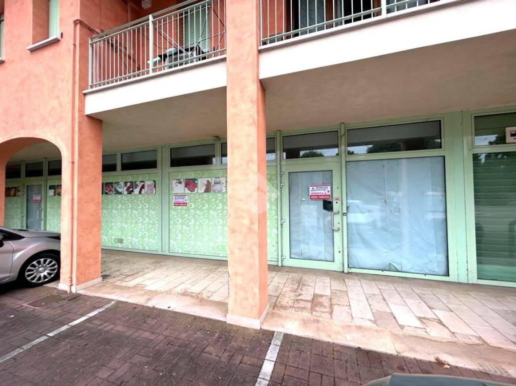 negozio in vendita a Breda di Piave