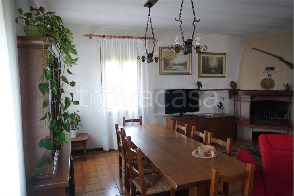 casa indipendente in vendita a Caerano di San Marco