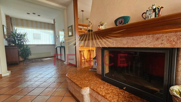 casa indipendente in vendita a Caerano di San Marco