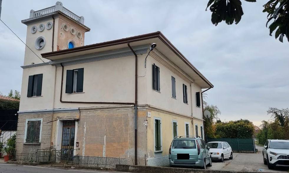 appartamento in vendita a Caerano di San Marco