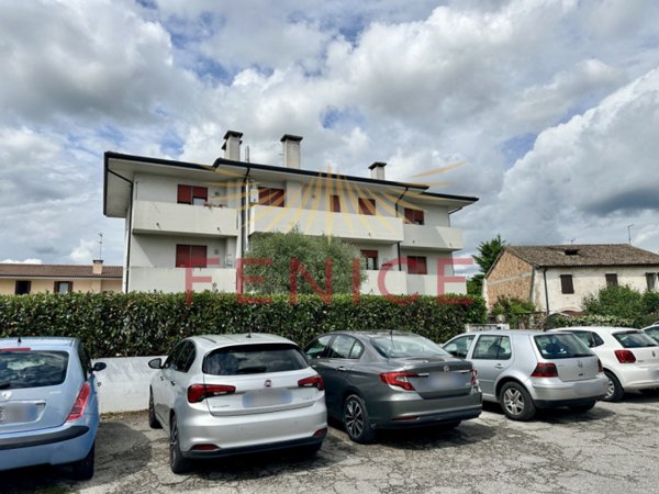 appartamento in vendita a Caerano di San Marco