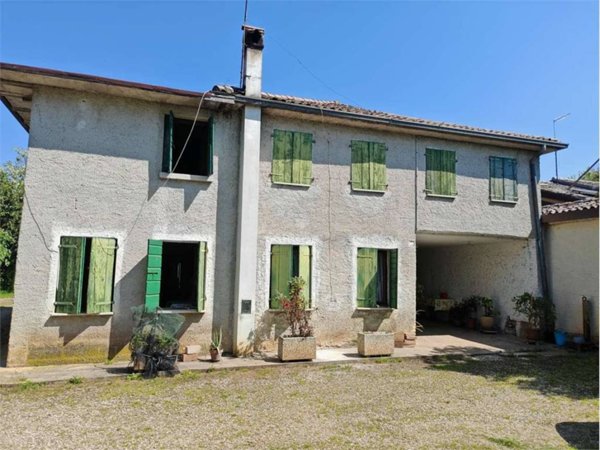 appartamento in vendita a Caerano di San Marco