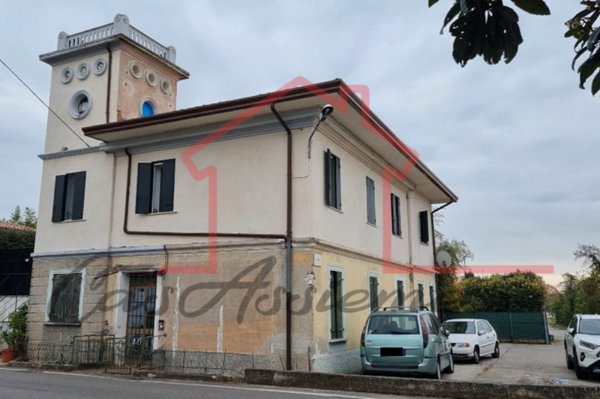 appartamento in vendita a Caerano di San Marco