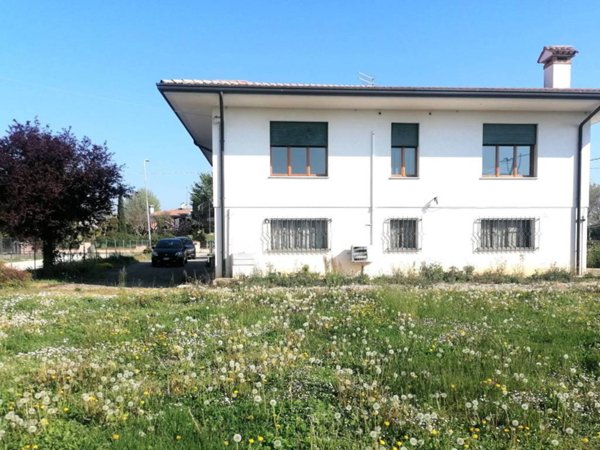 casa indipendente in vendita a Caerano di San Marco