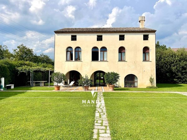 casa indipendente in vendita a Caerano di San Marco