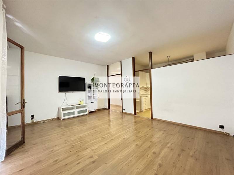 appartamento in vendita a Caerano di San Marco