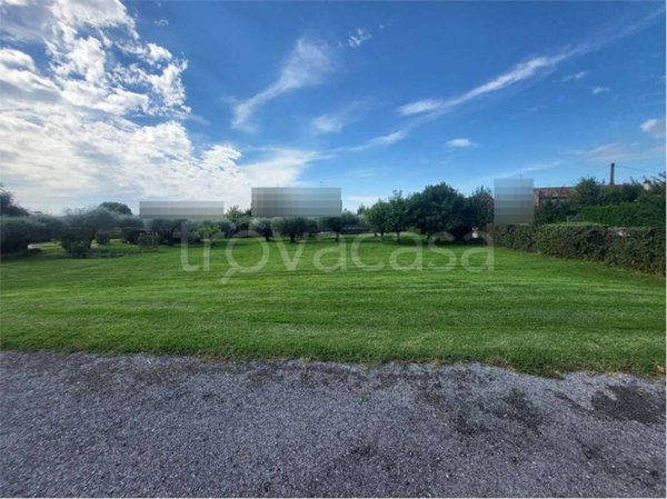 terreno edificabile in vendita a Caerano di San Marco