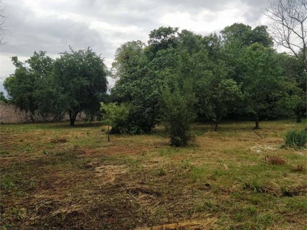 terreno edificabile in vendita a Caerano di San Marco