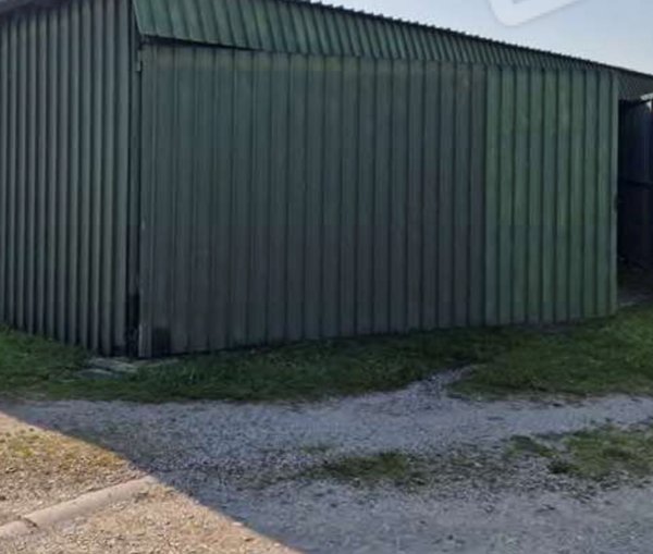 locale di sgombero in vendita a Caerano di San Marco