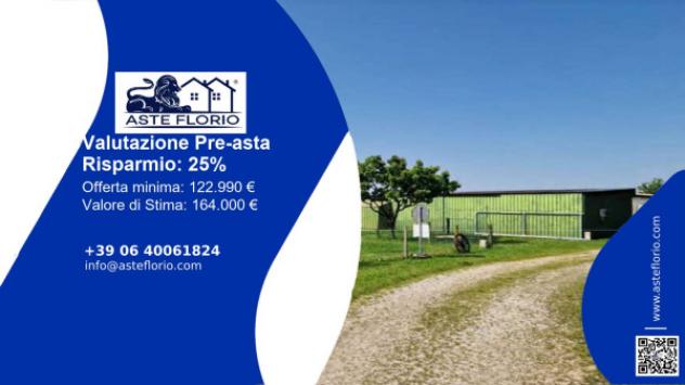 locale commerciale in vendita a Caerano di San Marco