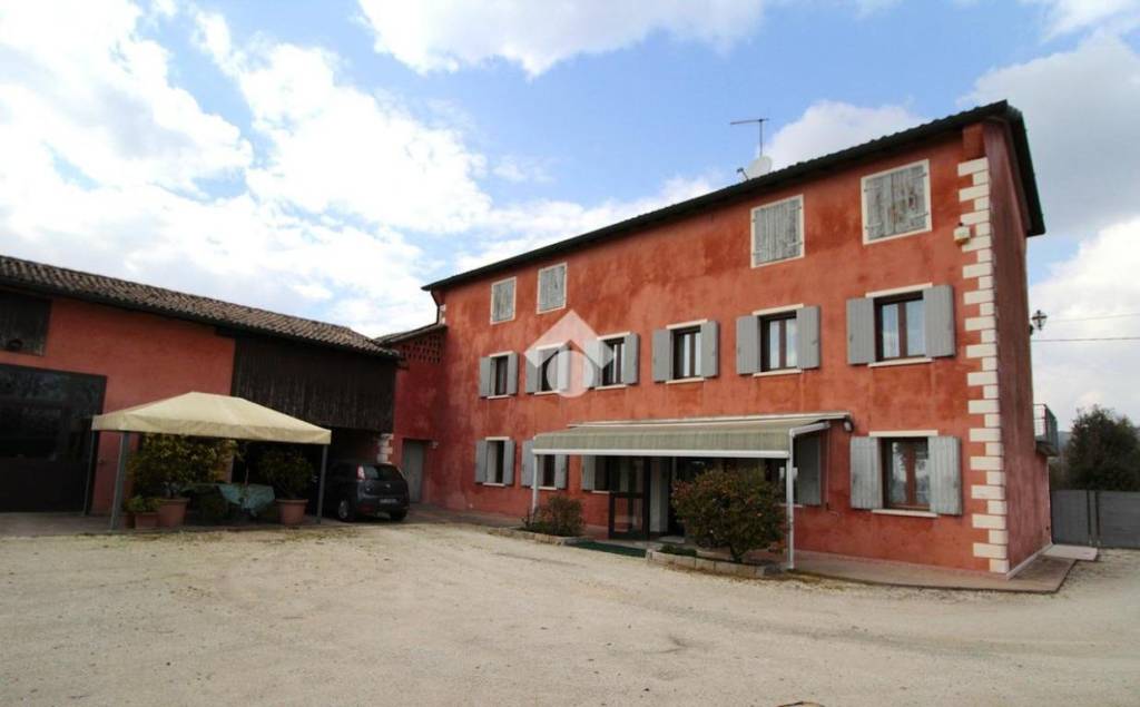 casa indipendente in vendita a Caerano di San Marco