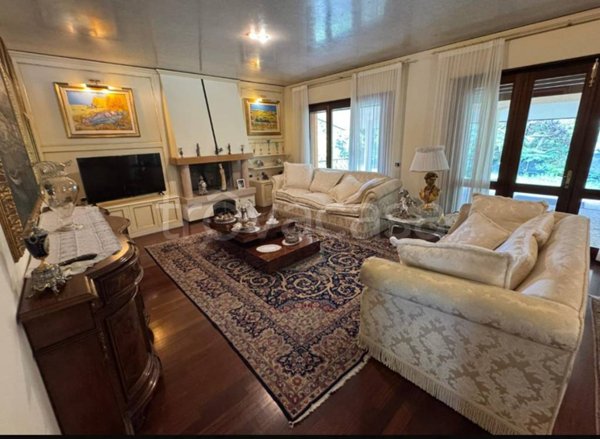 casa indipendente in vendita a Caerano di San Marco