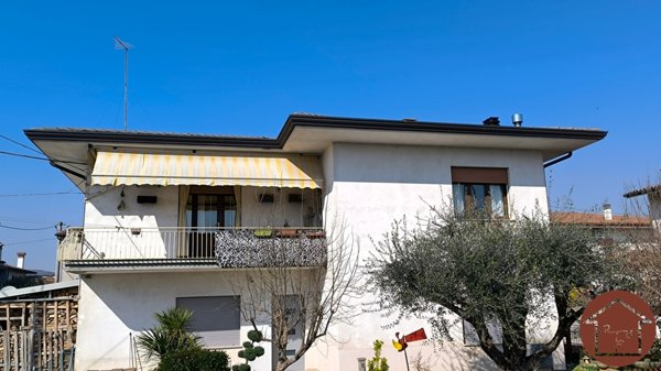 quadrivano in vendita a Caerano di San Marco