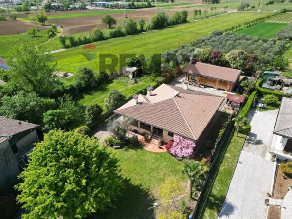 casa indipendente in vendita a Caerano di San Marco