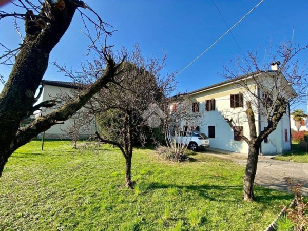 casa indipendente in vendita a Caerano di San Marco